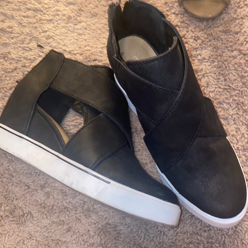 Maurice’s Shoes